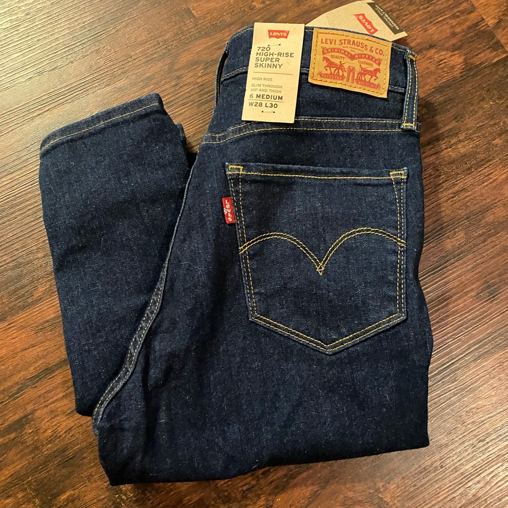 Levi 720 High-Rise Super Skinny Jeans